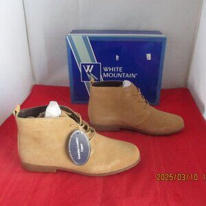 White Mountain Auburn Lace Up Booties $89 - US Size 9 1/2 - Natural Suede- 1242